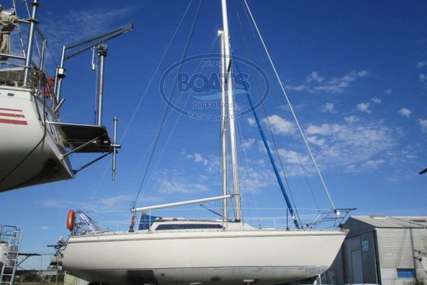 Jeanneau Aquila 27 for sale in France for €10,000 (£8,613)