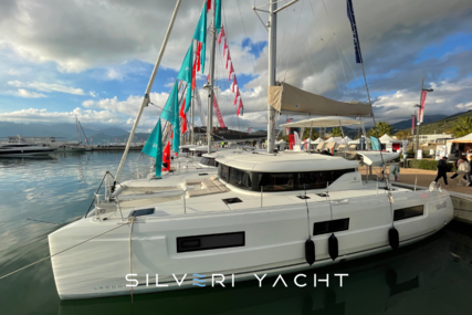 Lagoon 46 FLYBRIDGE for sale in Italy for €680,000 (£585,712)