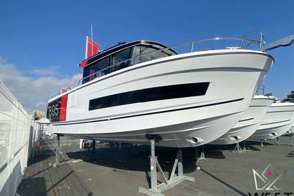 Jeanneau MERRY FISHER 895 SPORT for sale in France for €214,600 (£188,586)