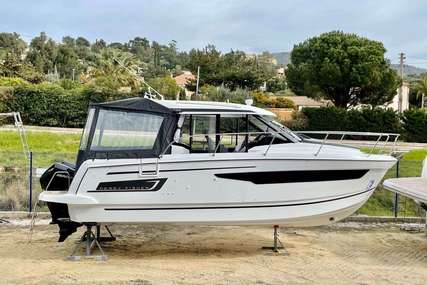 Jeanneau Merry Fisher 895 for sale in France for €202,000 (£177,514)