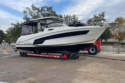 Jeanneau Cap Camarat 10.5 WA for sale in France for €270,000 (£241,041)