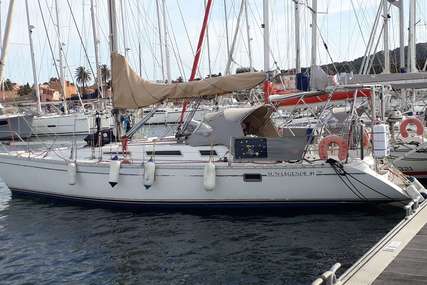 Jeanneau Sun Legende 41 for sale in France for €61,000 (£54,786)