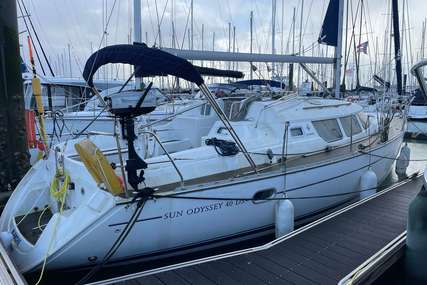 Jeanneau Sun Odyssey 40 DS for sale in France for €79,900 (£70,215)