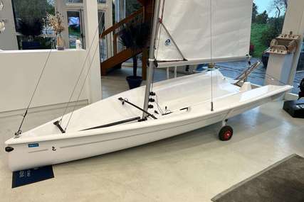 Beneteau First 14 for sale in France for €17,000 (£14,939)