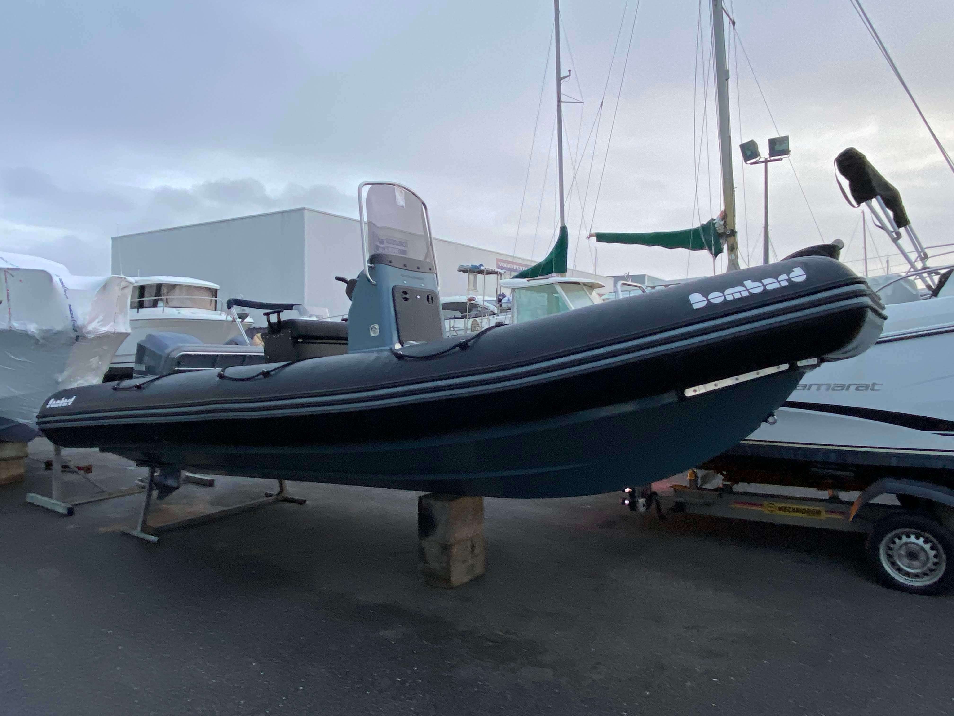 Bombard EXPLORER 700 DB for sale in France