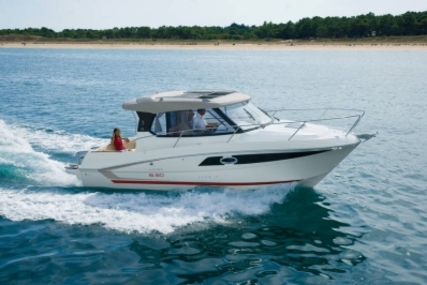 Beneteau Antares 880 HB for sale in France for €68,000 (£59,566)