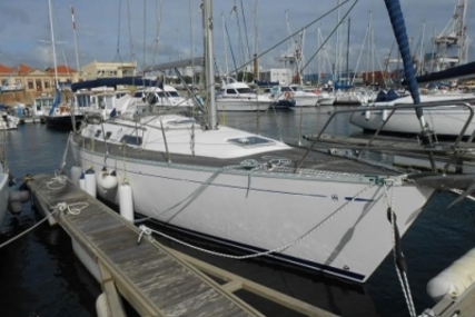 Dufour 35 Classic Shallow Draft for sale in Portugal for €40,000 (£35,039)
