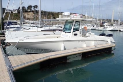 Boston Whaler 320 Outrage for sale in France for €198,500 (£173,880)