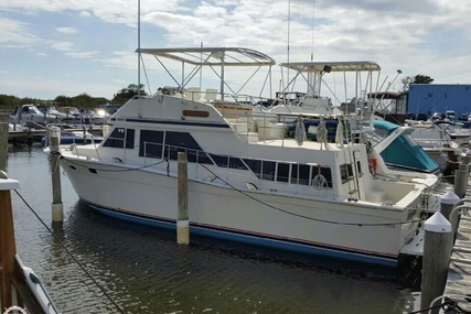 Chris-Craft 380 Corinthian for sale in United States of America for $25,900 (£19,596)