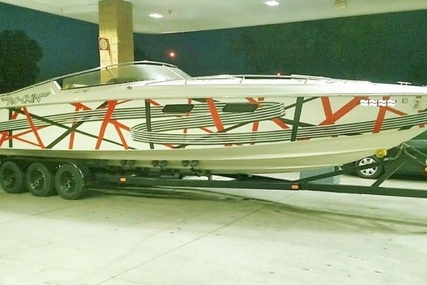 Scarab III 334 for sale in United States of America for $30,000 (£22,698)