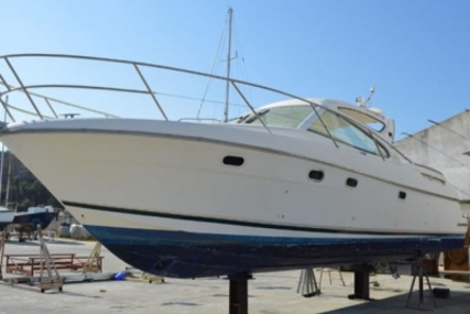 Prestige 34 Sport Top for sale in Portugal for €80,000 (£69,576)