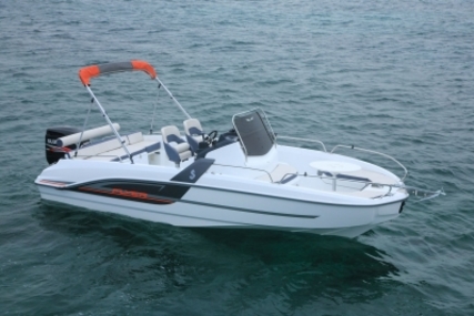 Beneteau Flyer 6.6 Spacedeck for sale in France for €37,000 (£32,232)