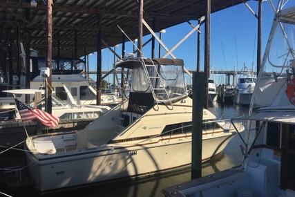 Bertram 30 Flybridge Cruiser for sale in United States of America for $22,500 (£17,323)