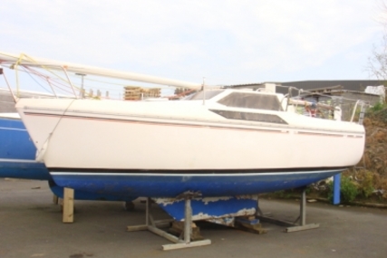 Jeanneau Espace 620 DL for sale in France for €5,000 (£4,370)