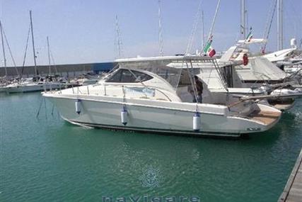 Cayman 43 Walkabout for sale in Italy for €295,000 (£264,237)