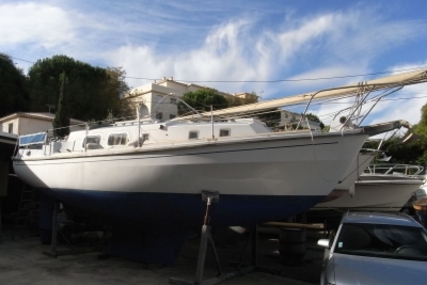 Westerly 33 Longbow Ketch for sale in France for €15,000 (£13,088)