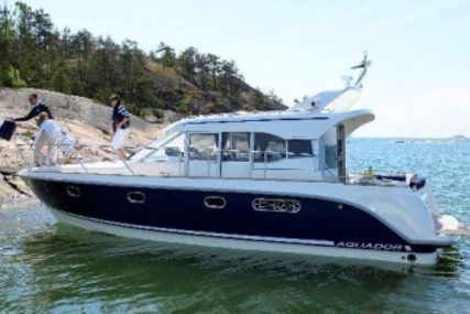 Aquador 32 C for sale in Ireland for €249,000 (£217,107)