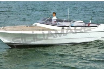 Ilver Duke 31 for sale in Italy for €50,000 (£44,660)