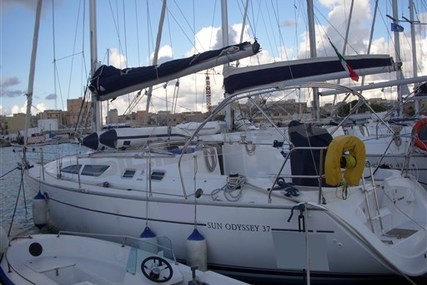 Jeanneau Sun Odyssey 37 for sale in Italy for €57,000 (£49,735)