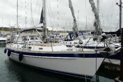 Hallberg-Rassy 43 for sale in United Kingdom for £275,000