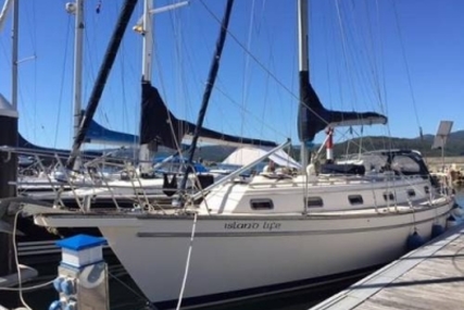 Island Packet 40 for sale in Ireland for €169,000 (£148,042)