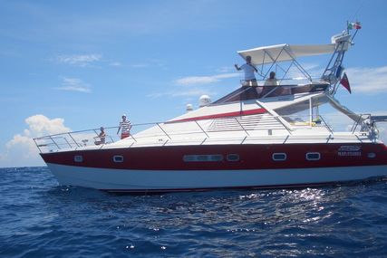 Jeantot Power Cat for sale in Mexico for $ 480.000 (£ 337.173)