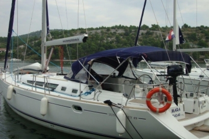 Jeanneau Sun Odyssey 49 for sale in France for €95,000 (£82,387)