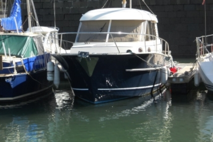 ACM Elite 31 for sale in France for €49,000 (£42,884)