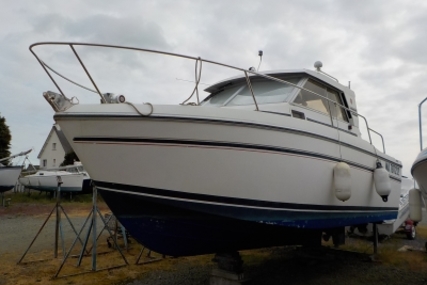 Jeanneau Albatross 750 for sale in France for €14,000 (£12,281)