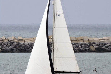 Hunter 42 Passage for sale in United States of America for $99,975 (£71,175)