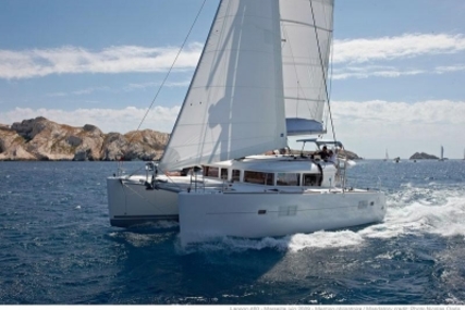 Lagoon 400 for sale in Saint Martin for €218,000 (£191,045)