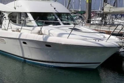 Prestige 32 for sale in Ireland for €110,000 (£96,359)