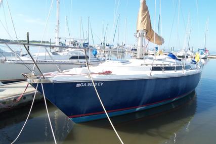 Jeanneau 37 Gin Fizz for sale in United States of America for $25,000 (£18,848)