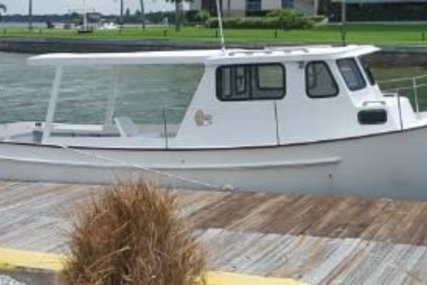 Outer Reef 26 for sale in United States of America for $12,500 (£8,792)
