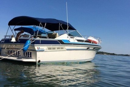 Wellcraft 3200 St. Tropez for sale in United States of America for $15,500 (£11,643)