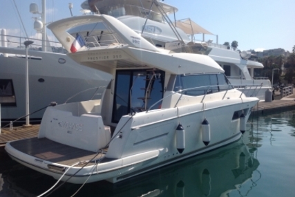 Prestige 350 for sale in France for €185,000 (£161,162)