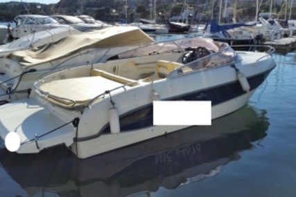 Cranchi CSL 27 for sale in France for €45,000 (£39,436)