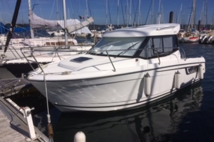 Jeanneau Merry Fisher 695 for sale in France for €39,500 (£34,572)