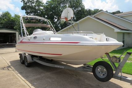 Sea Ray 240 Sundeck for sale in United States of America for $14,700 (£10,326)
