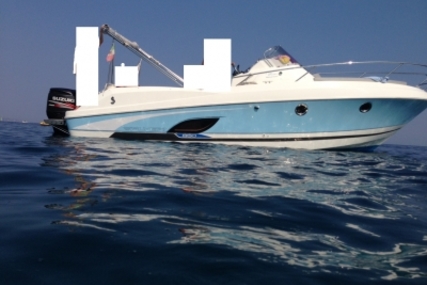 Beneteau Flyer 850 Sundeck for sale in France for €71,000 (£62,221)