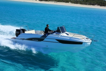 Beneteau Flyer 7.7 Sundeck for sale in France for €72,900 (£63,858)