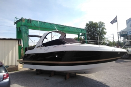 Four Winns Vista 275 for sale in France for €139,000 (£121,757)