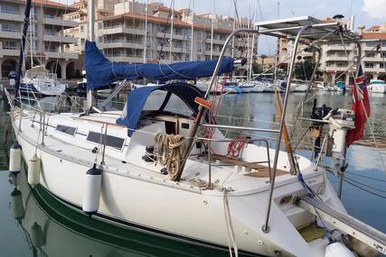 Jeanneau Sunrise 35 for sale in Spain for €25,000 (£21,742)