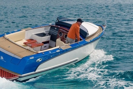 Alfastreet 23 Cabin SPORT Prestige Line with High Gloss Mahogany Interior for sale in Italy for €58,320 (£51,109)