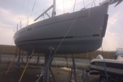 Beneteau Oceanis 31 for sale in France for €82,000 (£71,966)
