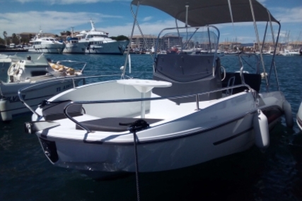 Beneteau Flyer 5.5 Spacedeck for sale in France for €30,000 (£26,278)