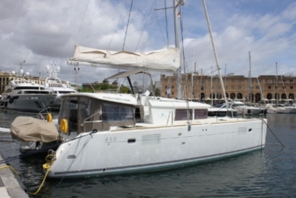 Lagoon 450 for sale in Spain for €455,000 (£398,410)