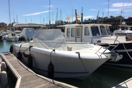 Jeanneau Cap Camarat 8.5 CC for sale in France for €82,500 (£72,299)