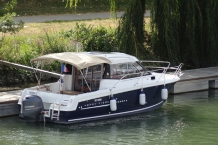 Jeanneau Merry Fisher 755 Marlin for sale in France for €38,000 (£33,104)