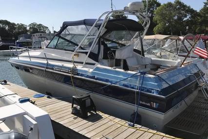 Wellcraft 3100 Express Cruiser for sale in United States of America for $10,500 (£7,496)